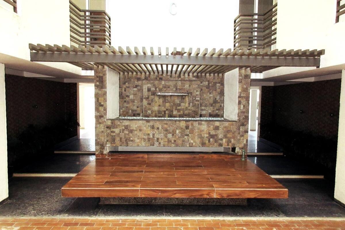 7 Seasons Palm Suite With Sky Orbit, Balcony, Swimming Pool, Wifi, Playground Rajkot Exterior foto