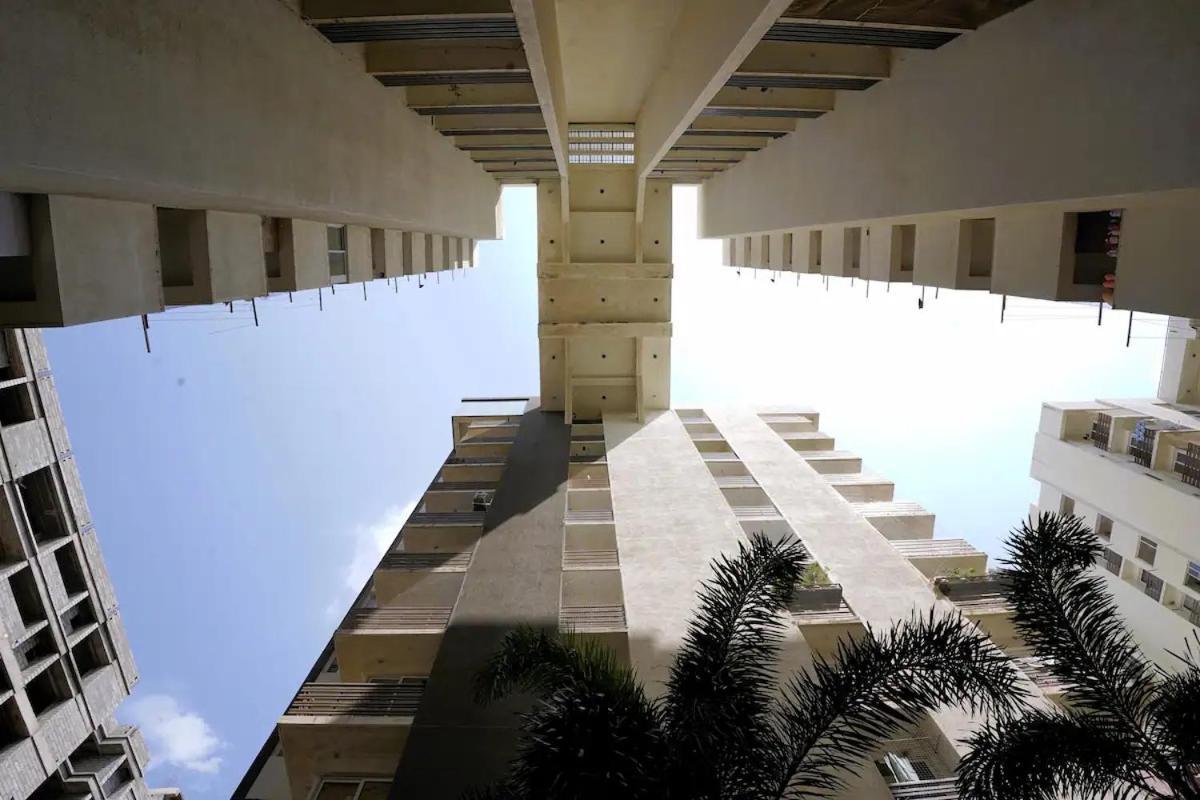 7 Seasons Palm Suite With Sky Orbit, Balcony, Swimming Pool, Wifi, Playground Rajkot Exterior foto